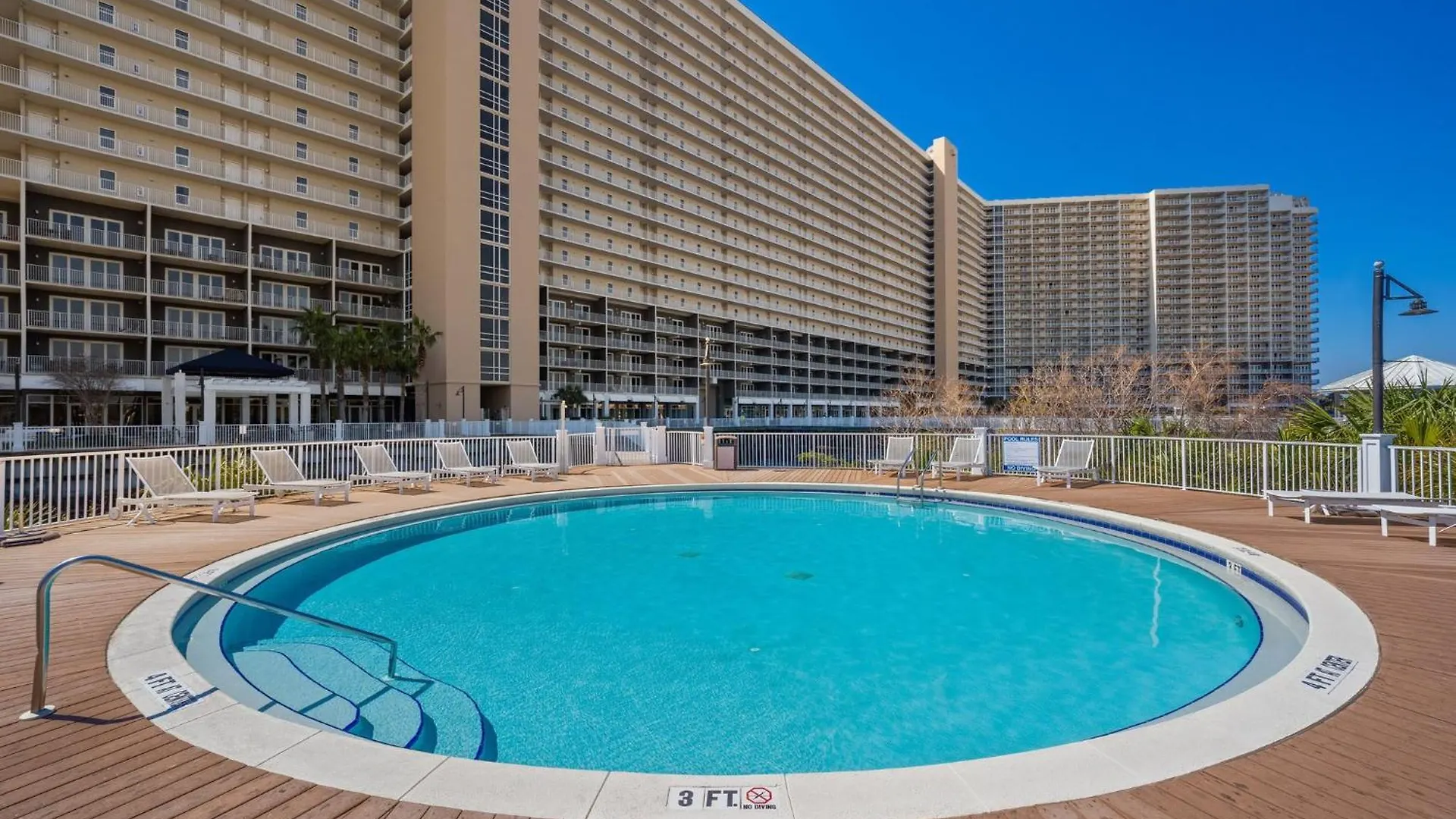 Laketown Wharf 1824 Panama City Beach 0*,  USA
